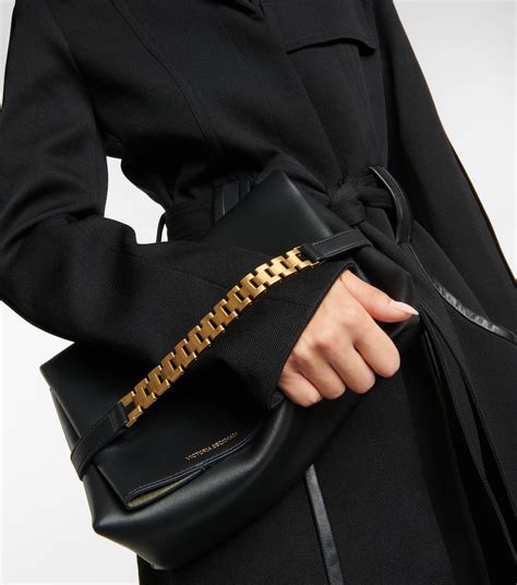 victoria beckham chain bag dupe